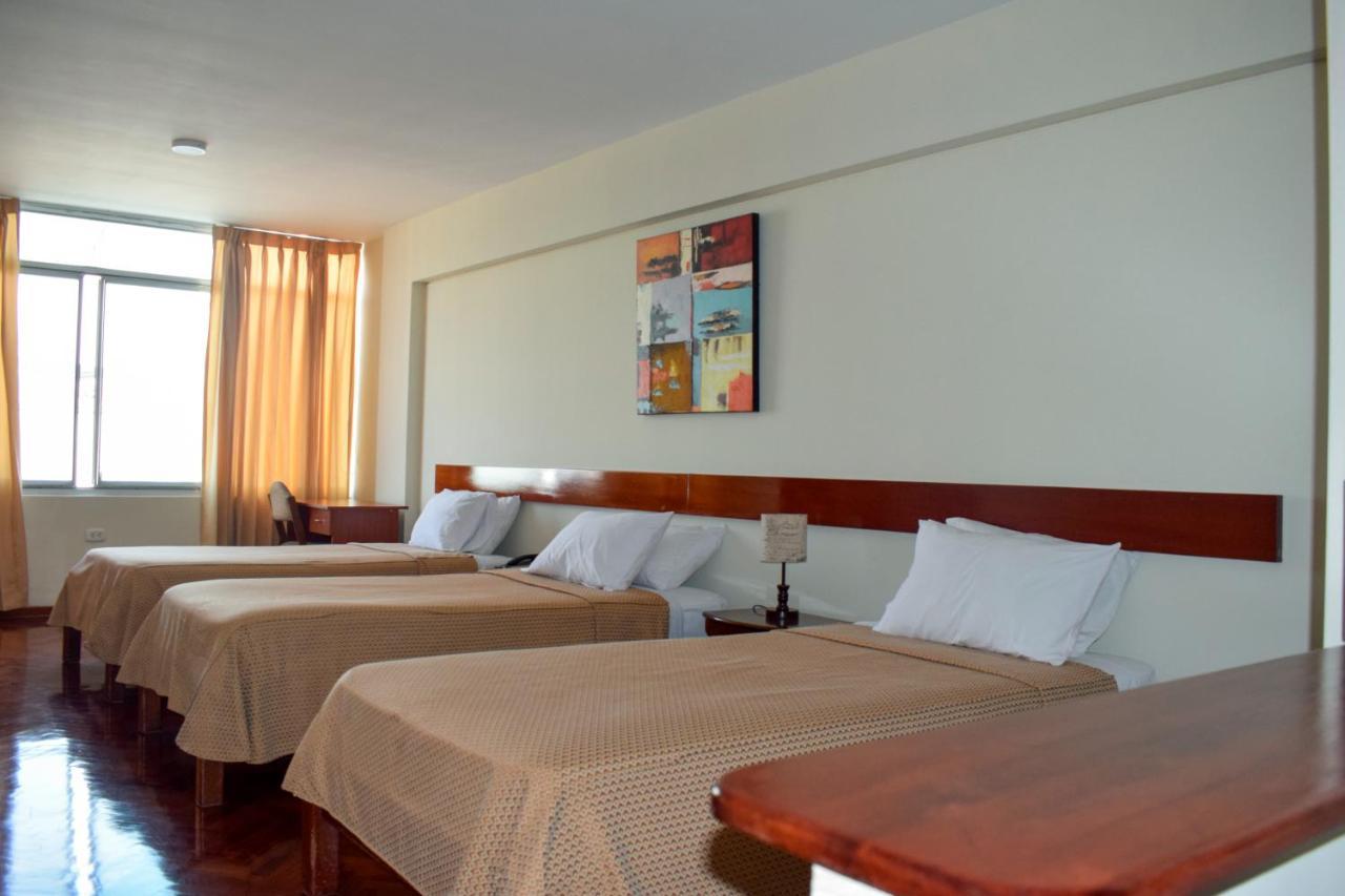 Hostal Solari Трухильо Экстерьер фото