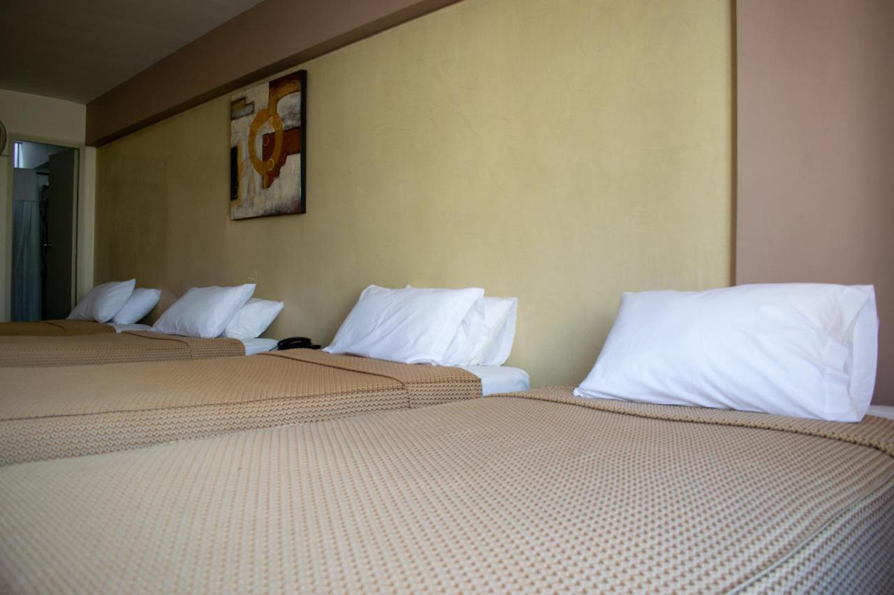 Hostal Solari Трухильо Экстерьер фото