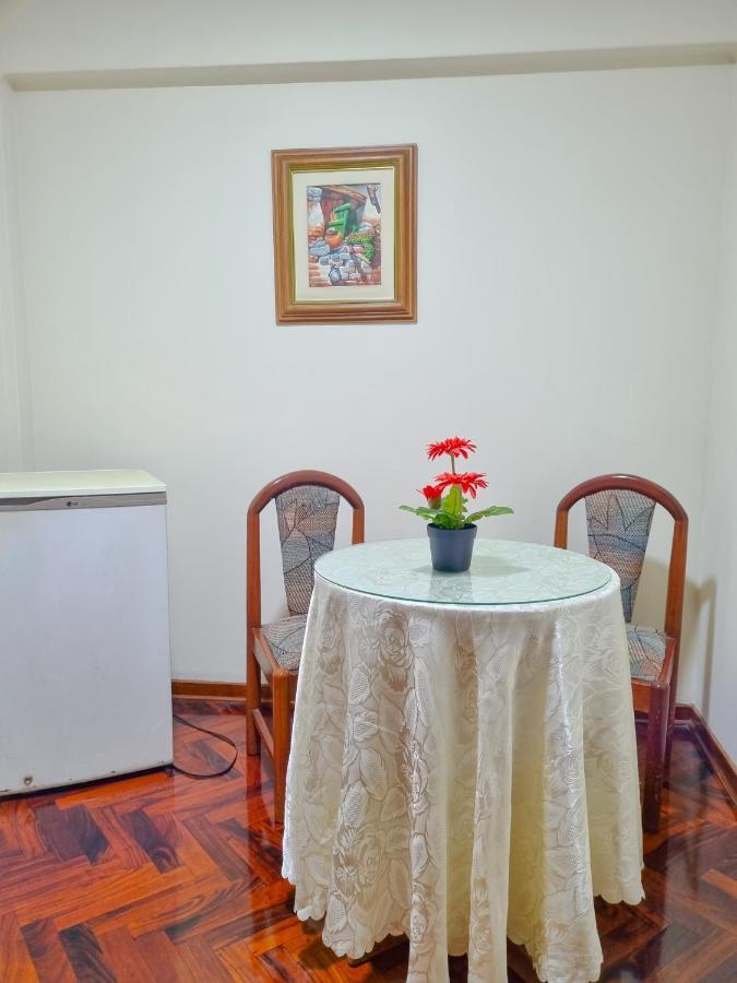 Hostal Solari Трухильо Экстерьер фото
