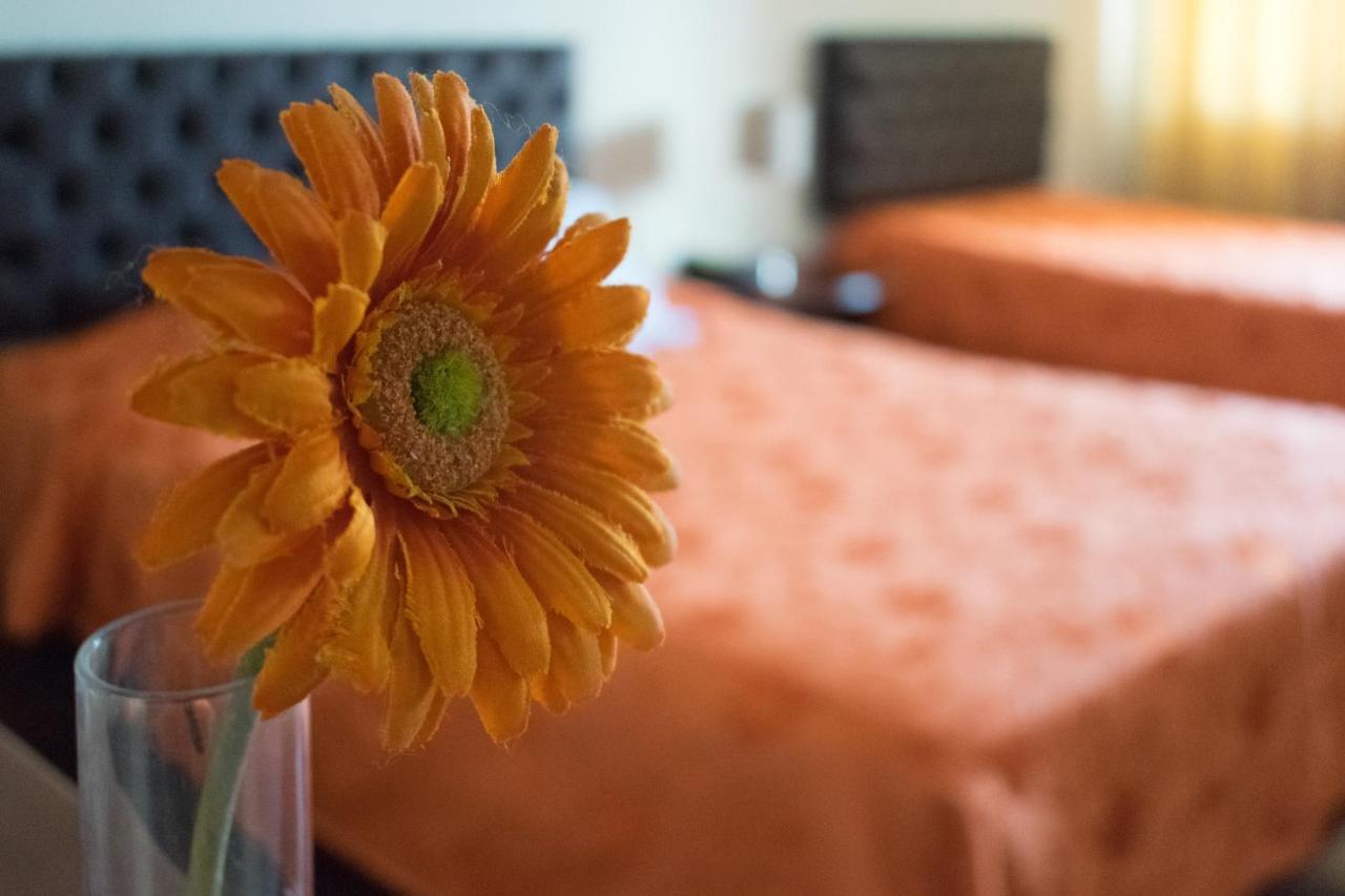 Hostal Solari Трухильо Экстерьер фото