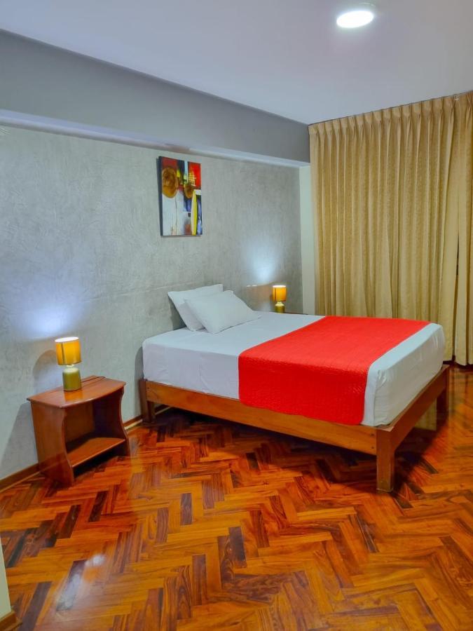 Hostal Solari Трухильо Экстерьер фото