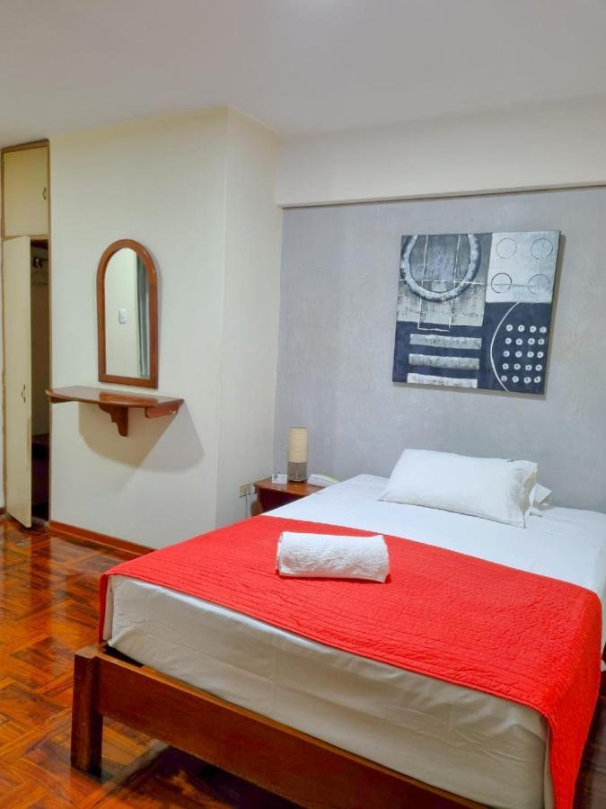 Hostal Solari Трухильо Экстерьер фото