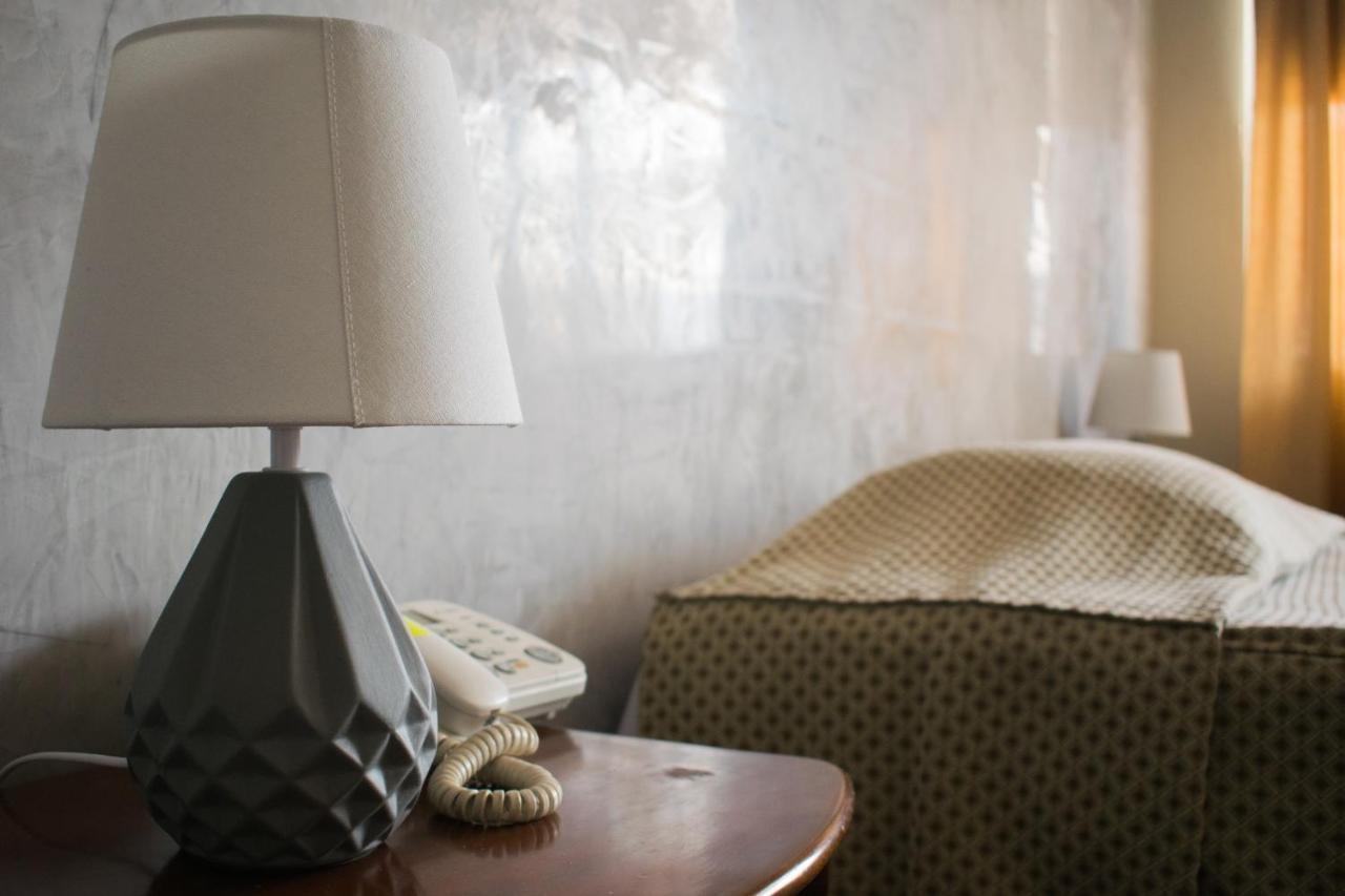 Hostal Solari Трухильо Экстерьер фото